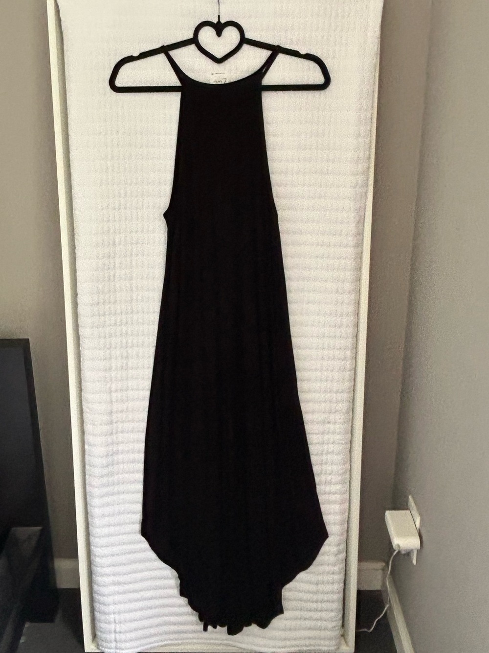 Livi by Olivia Rae Black High-Neck High-Low Maxi Dress - Picture 7 of 9